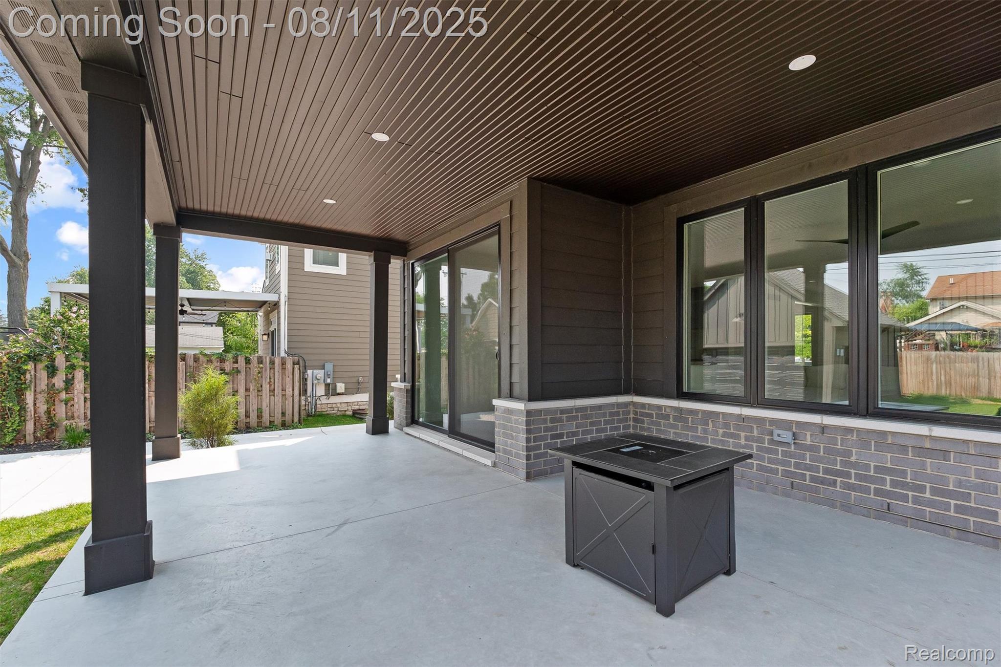 2663 Dorchester Road