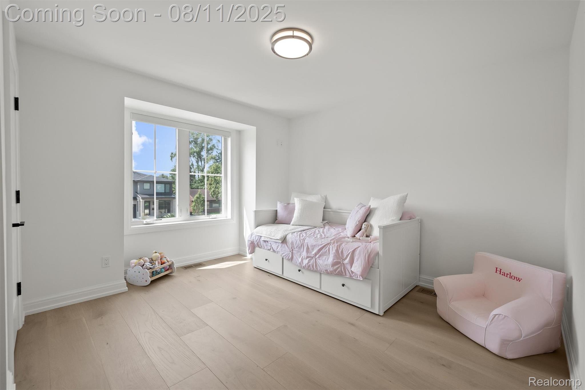 2663 Dorchester Road