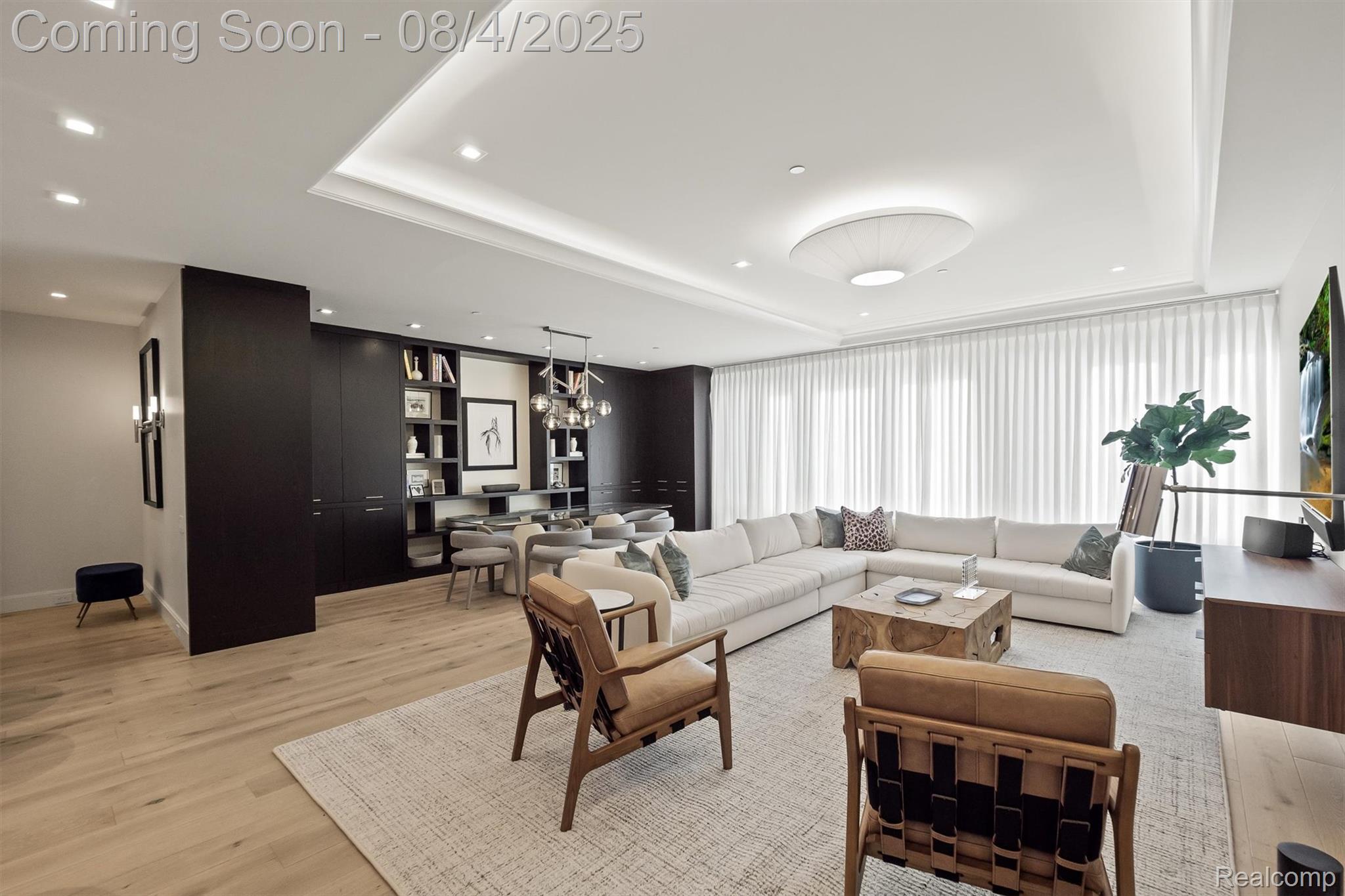 369 N Old Woodward Avenue