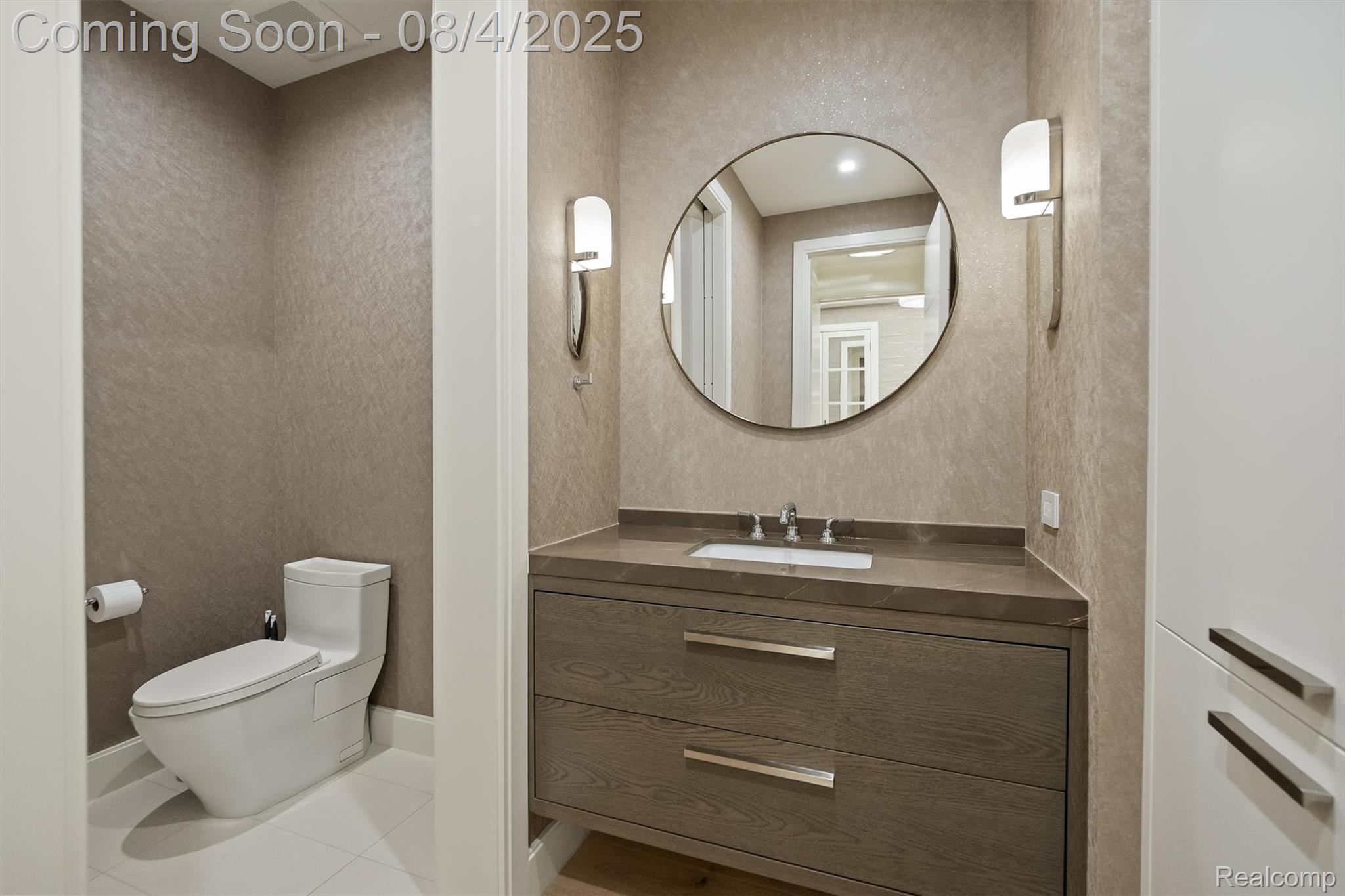 369 N Old Woodward Avenue