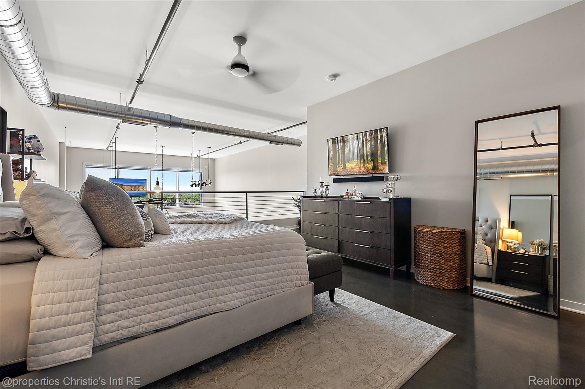 444 West Willis Street 502