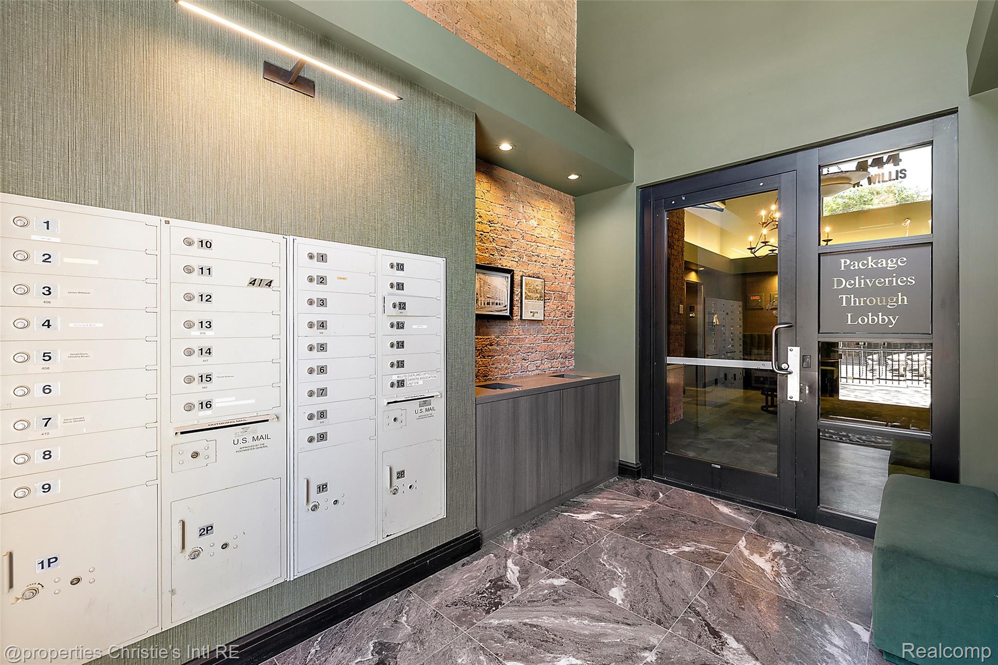 444 West Willis Street 502