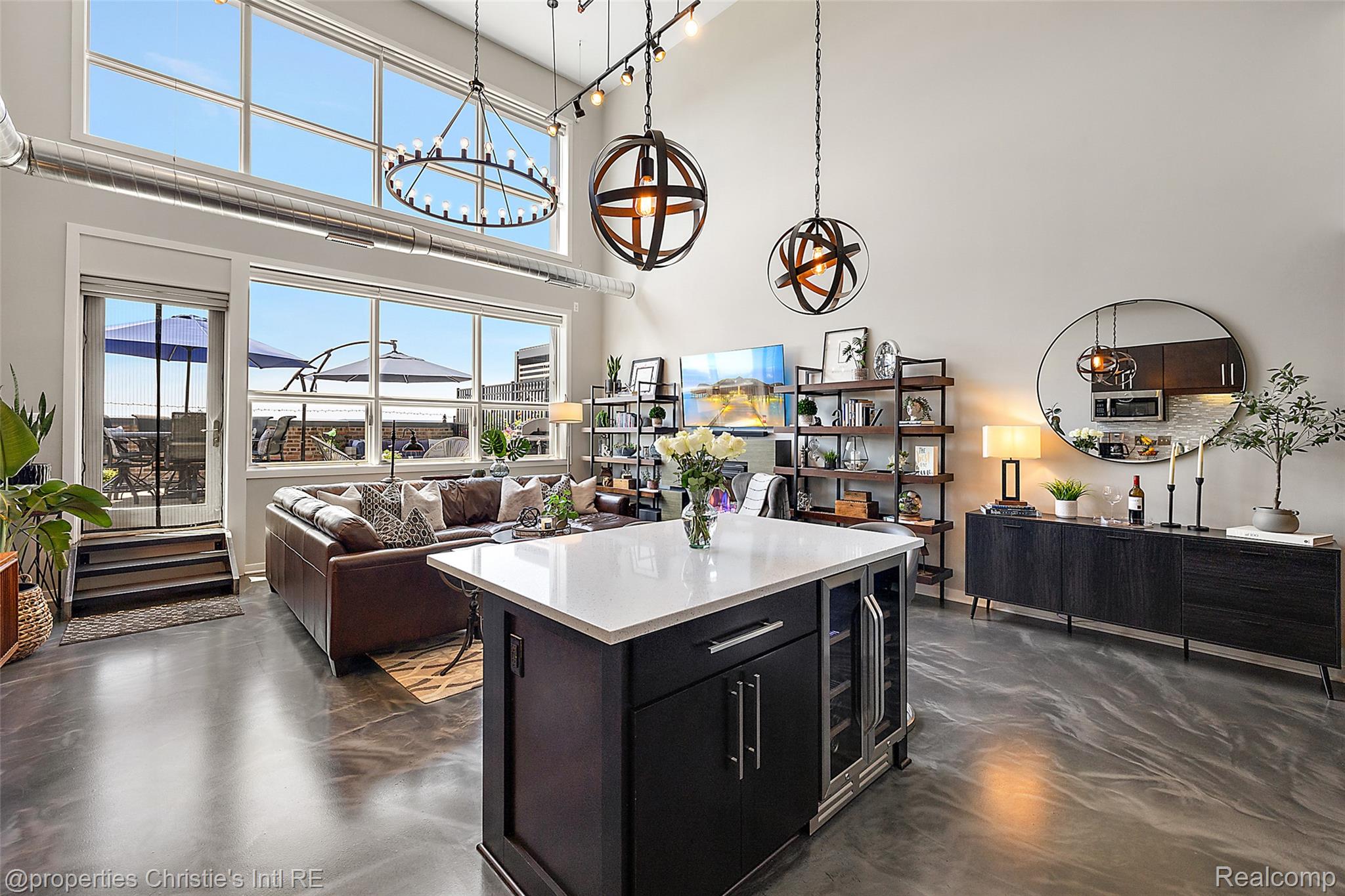 444 West Willis Street 502