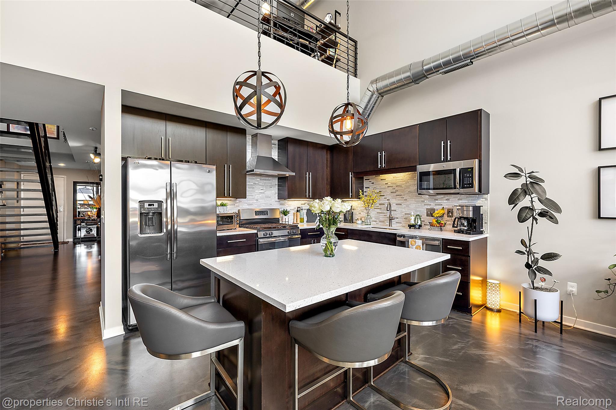 444 West Willis Street 502