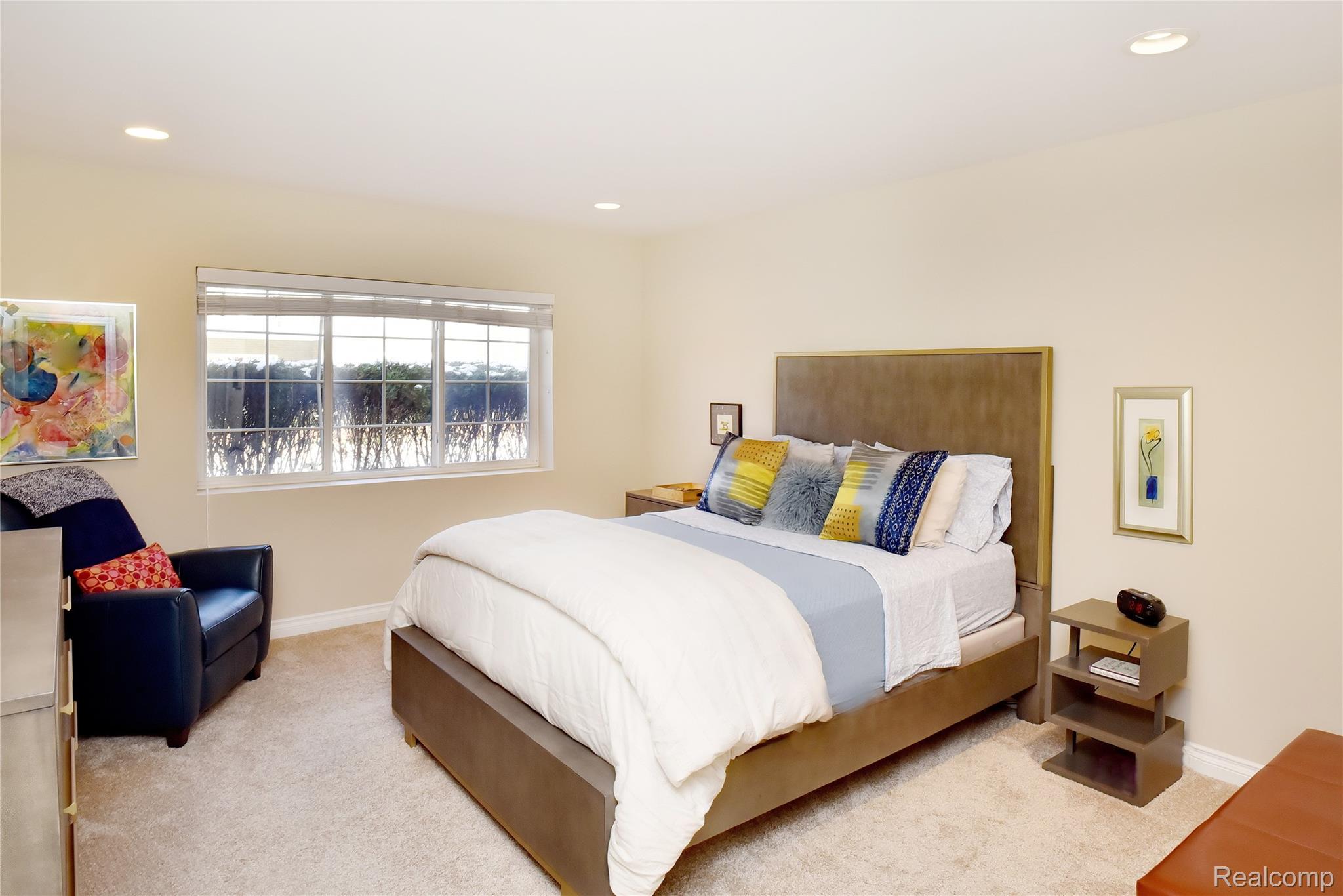 1111 N OLD WOODWARD Avenue 13