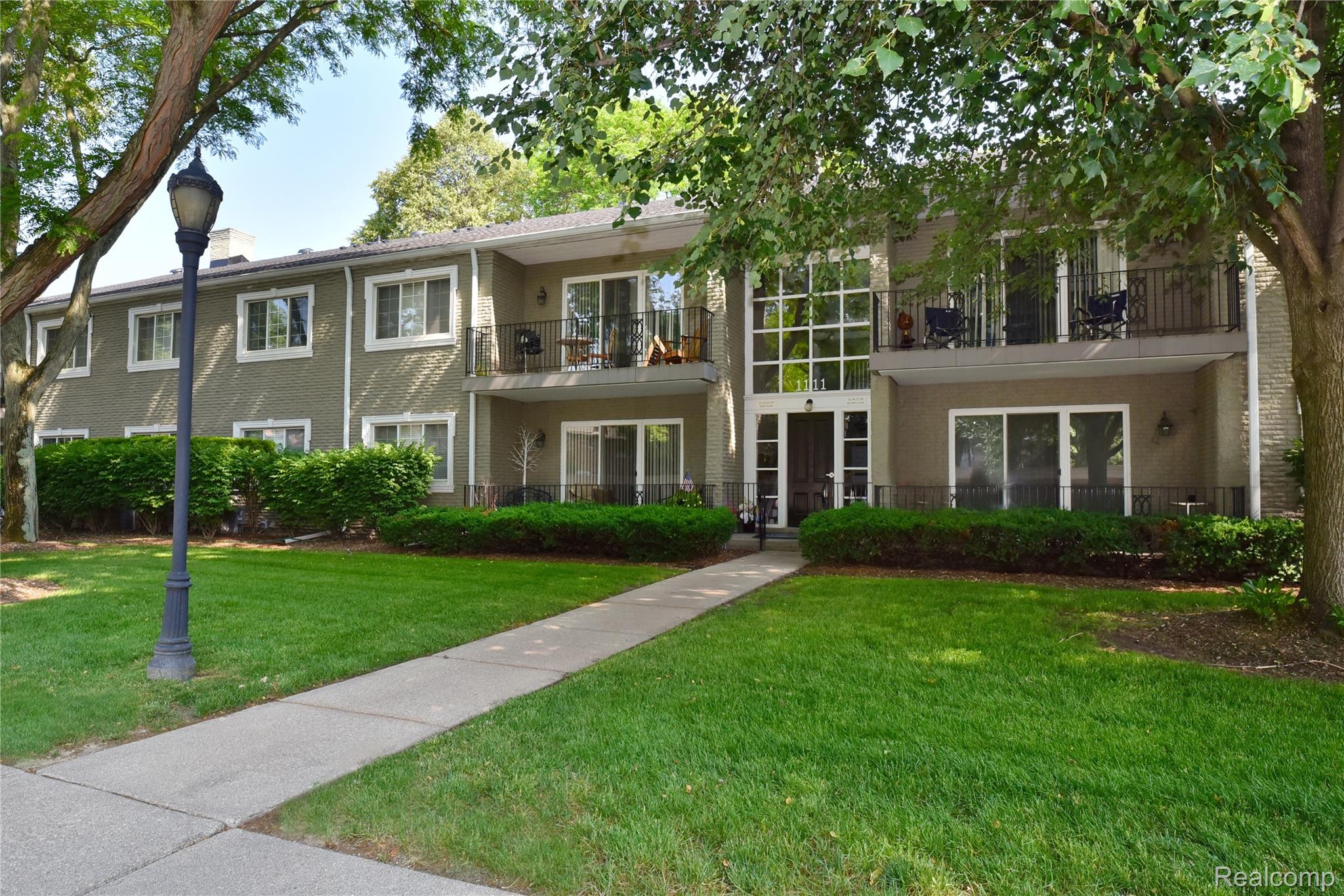 1111 N OLD WOODWARD Avenue 13