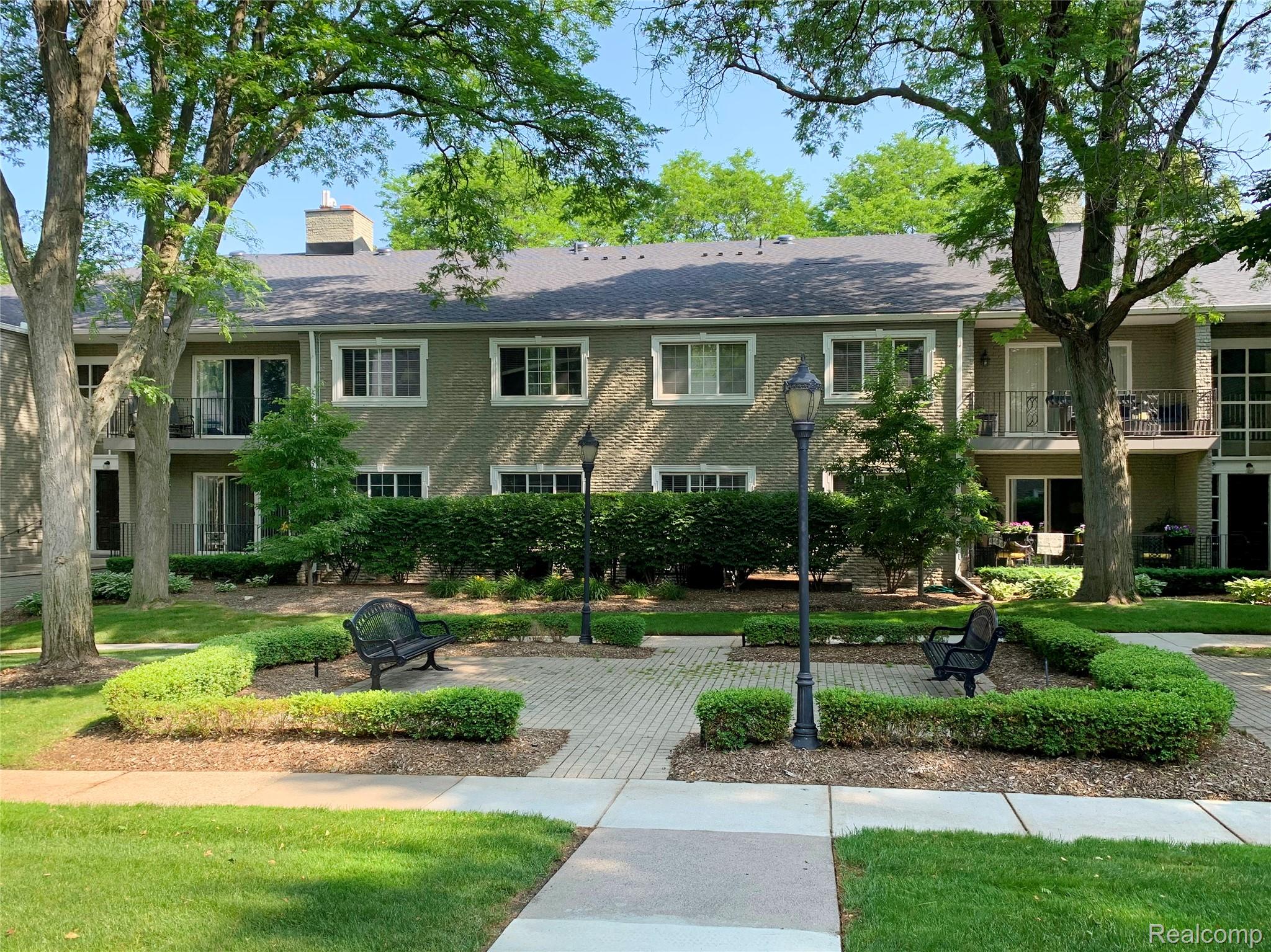 1111 N OLD WOODWARD Avenue 13