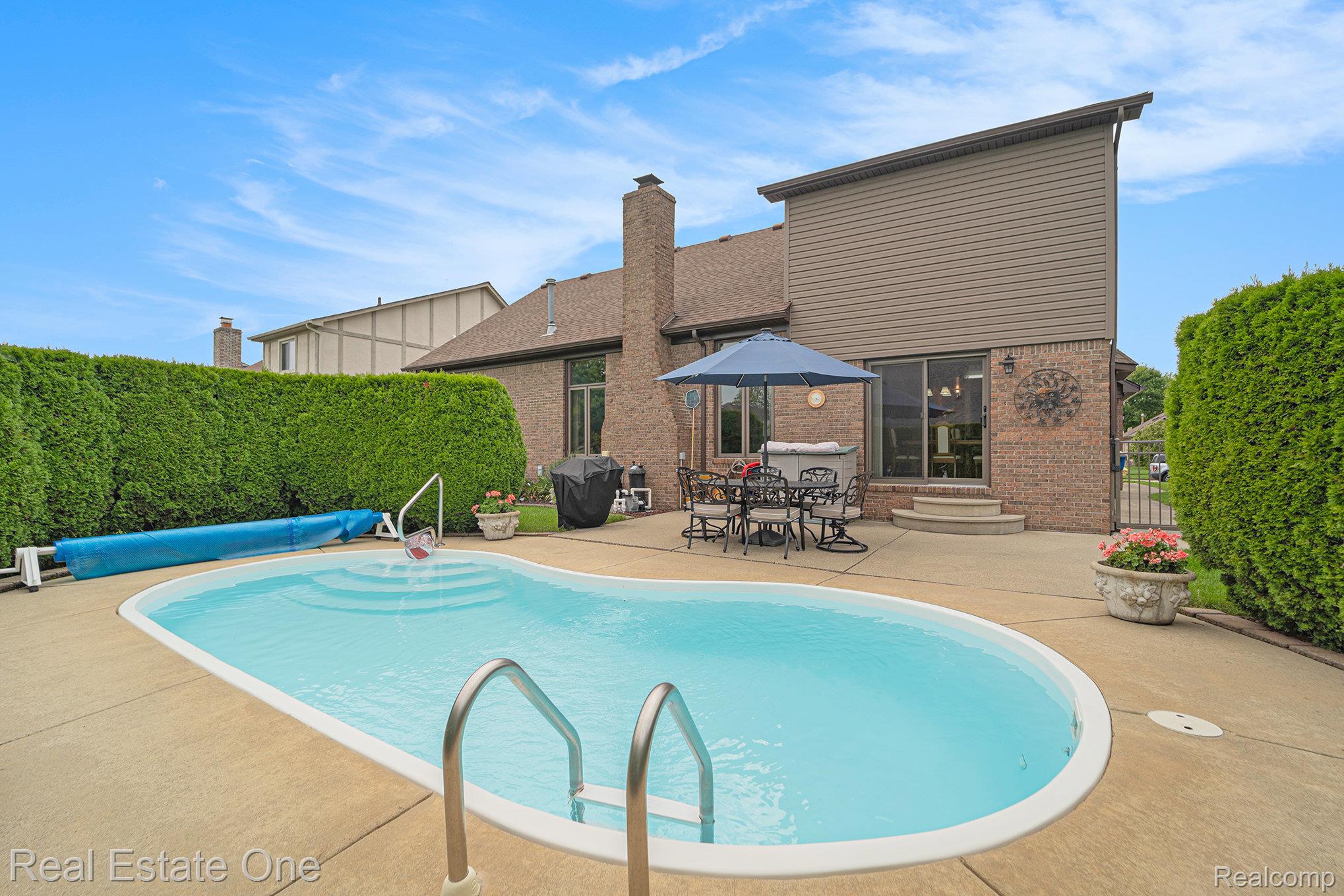 54448 Verona Park Drive