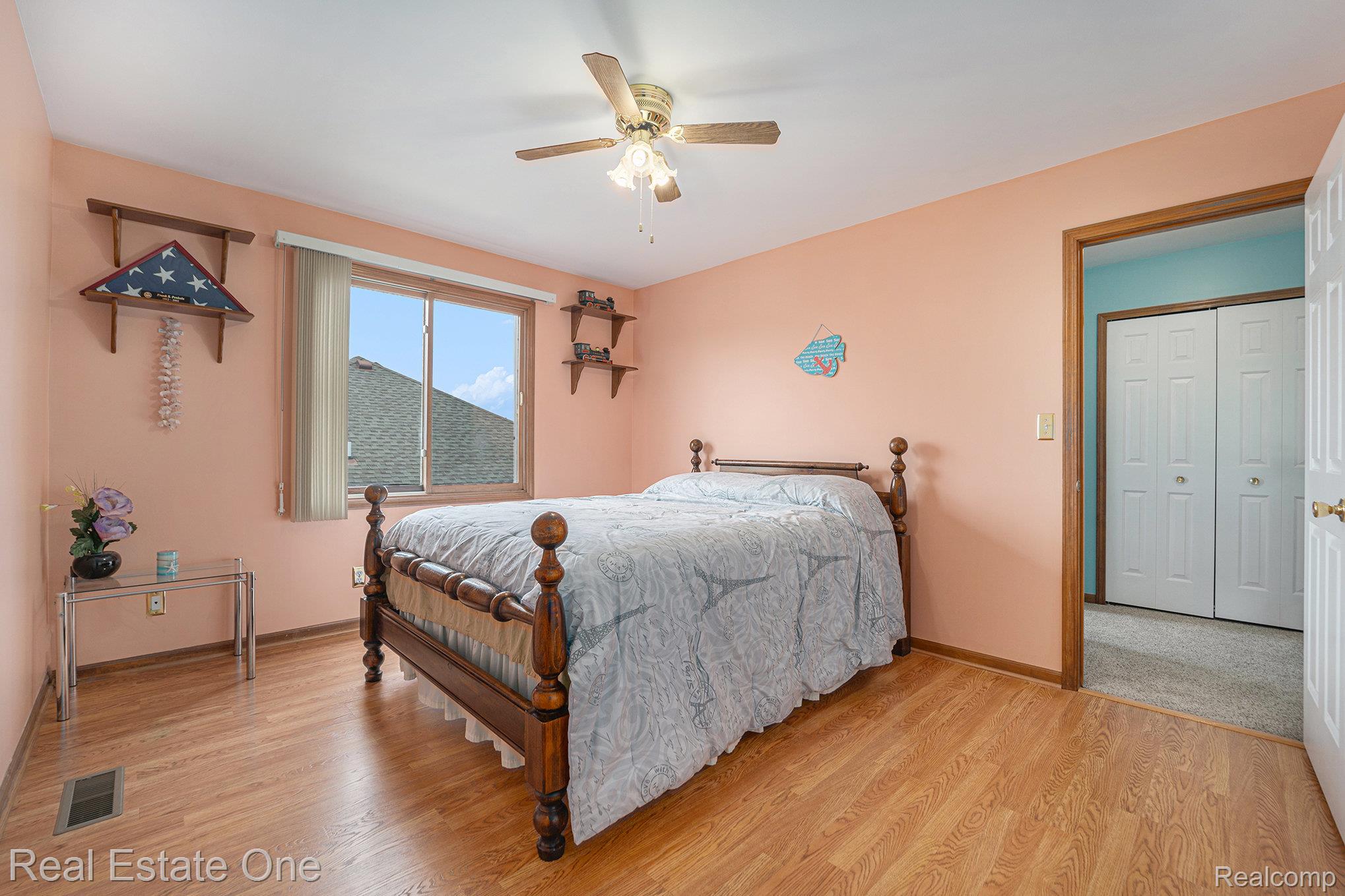 54448 Verona Park Drive