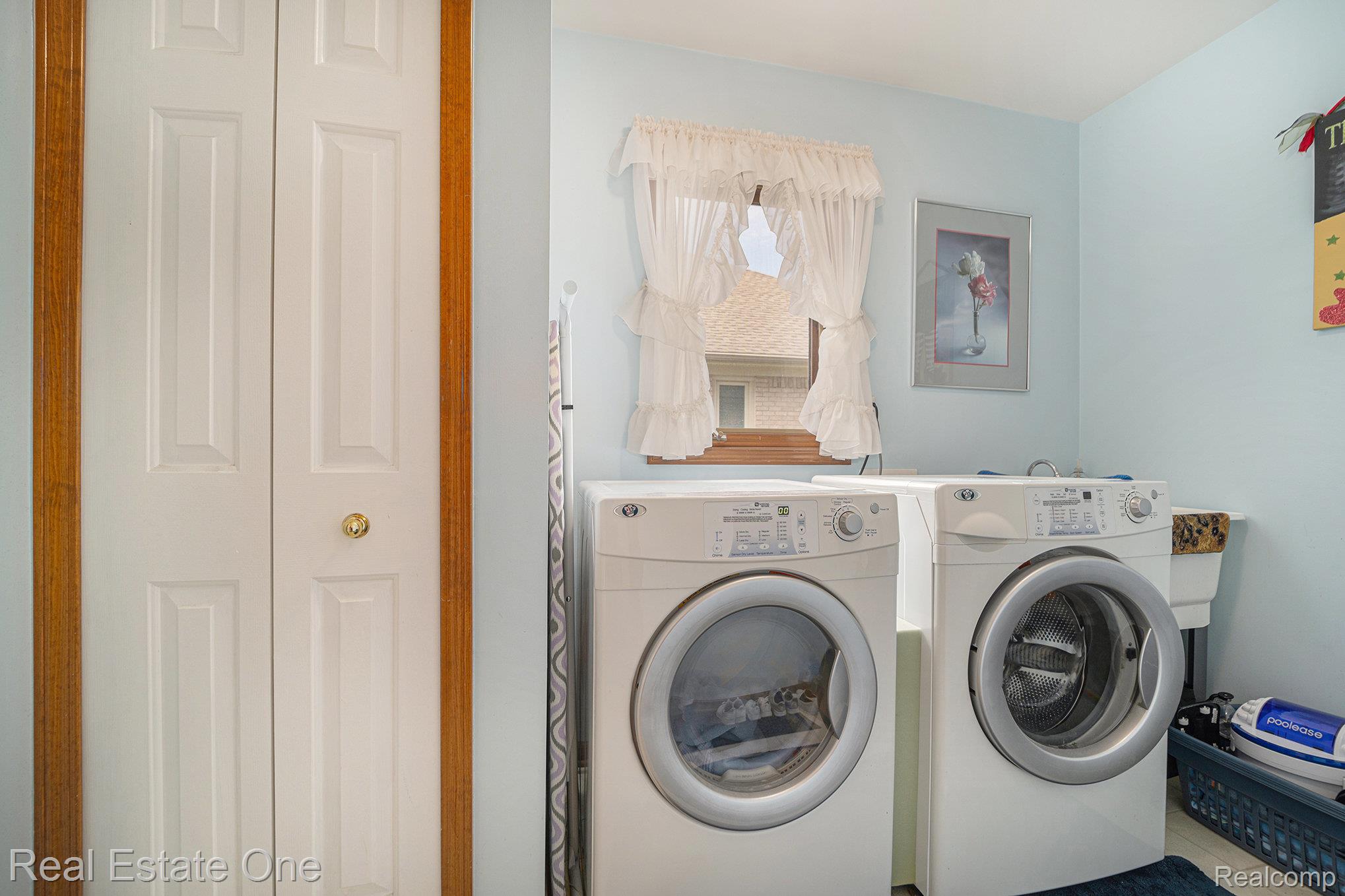 54448 Verona Park Drive