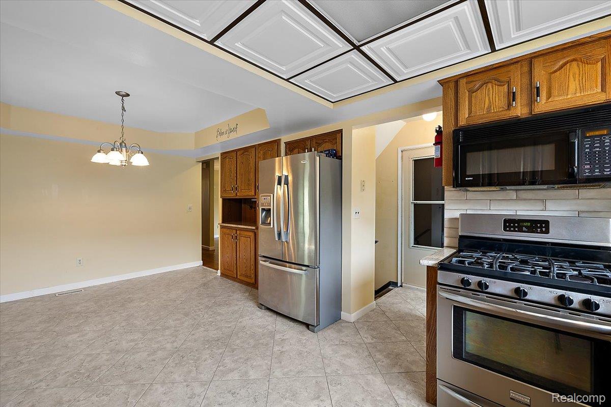 39327 Timberlane Drive