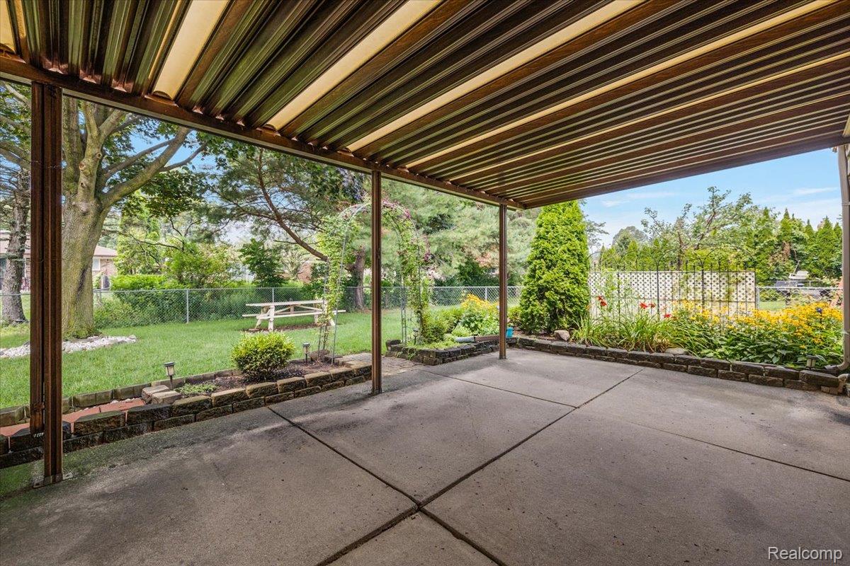 39327 Timberlane Drive