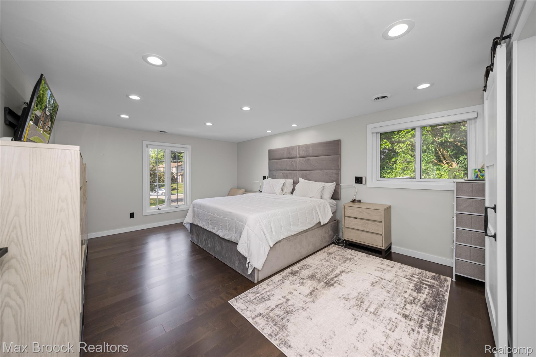 5534 Apple Ridge Trail