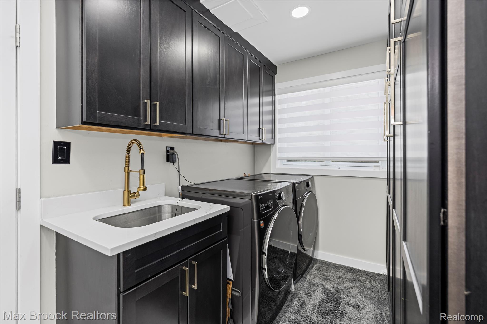 5534 Apple Ridge Trail