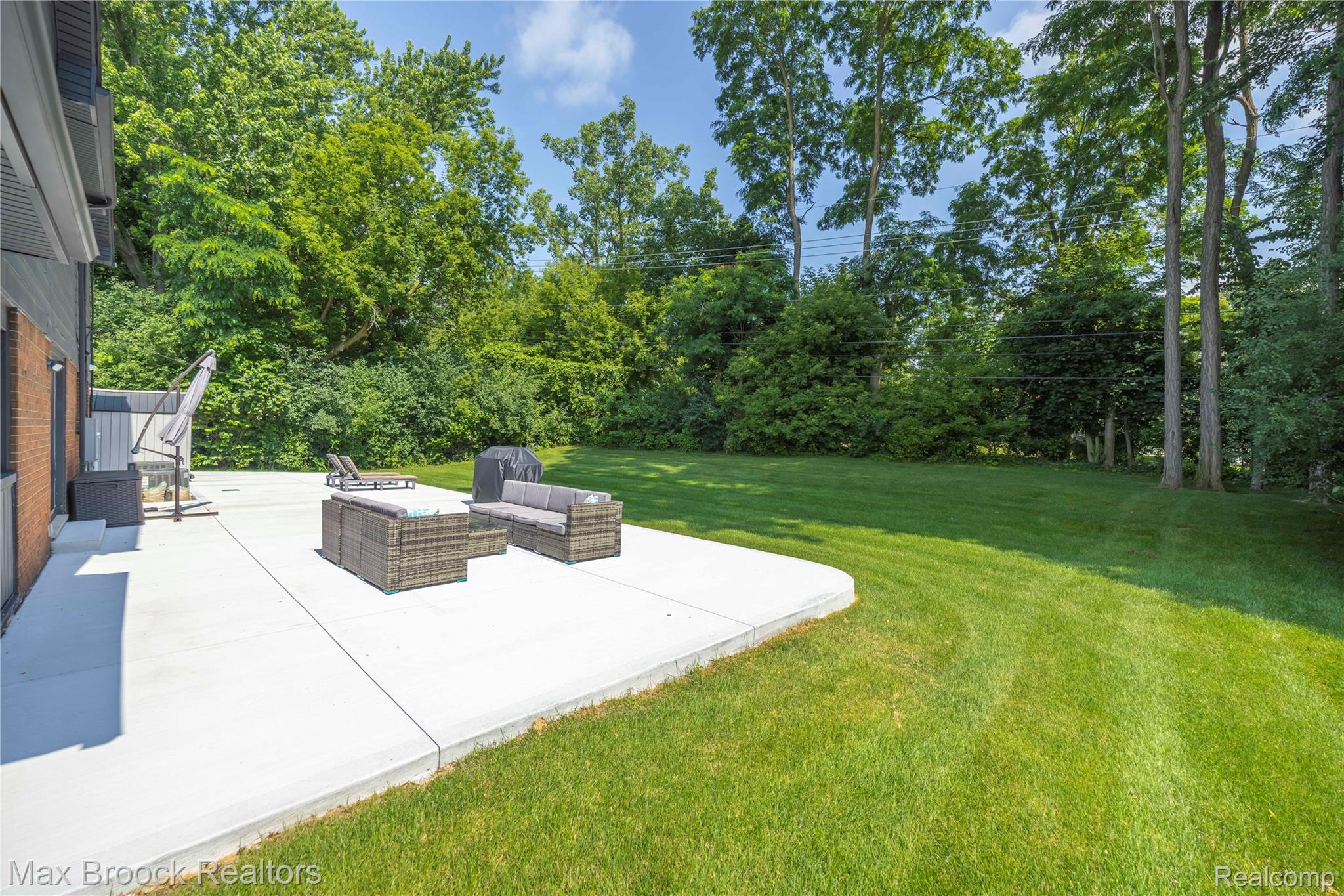 5534 Apple Ridge Trail