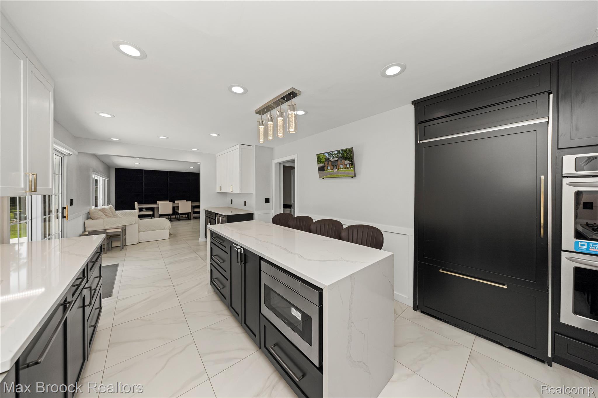 5534 Apple Ridge Trail