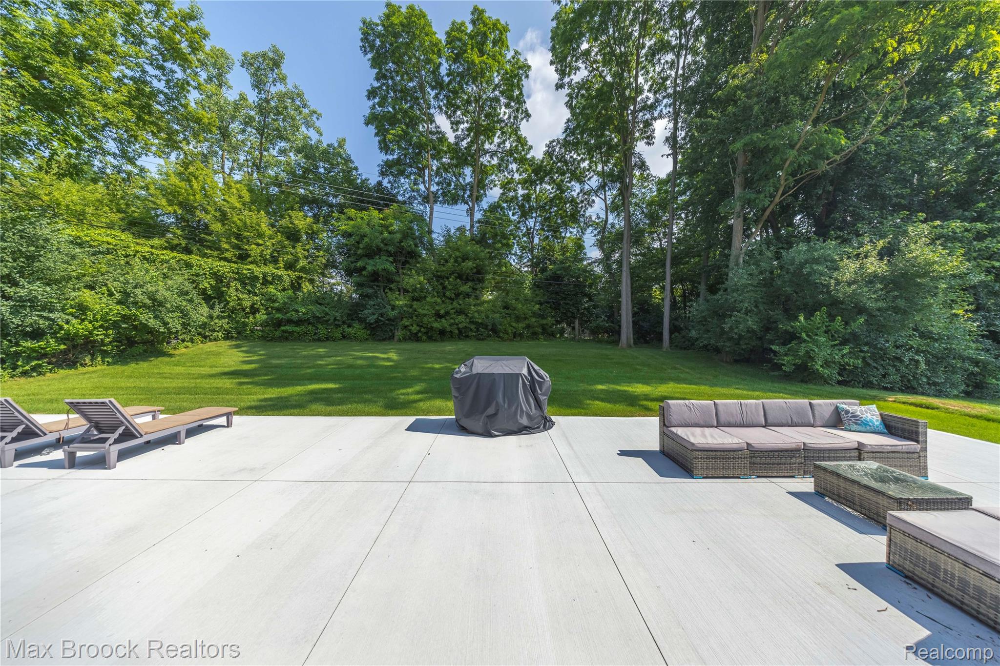 5534 Apple Ridge Trail