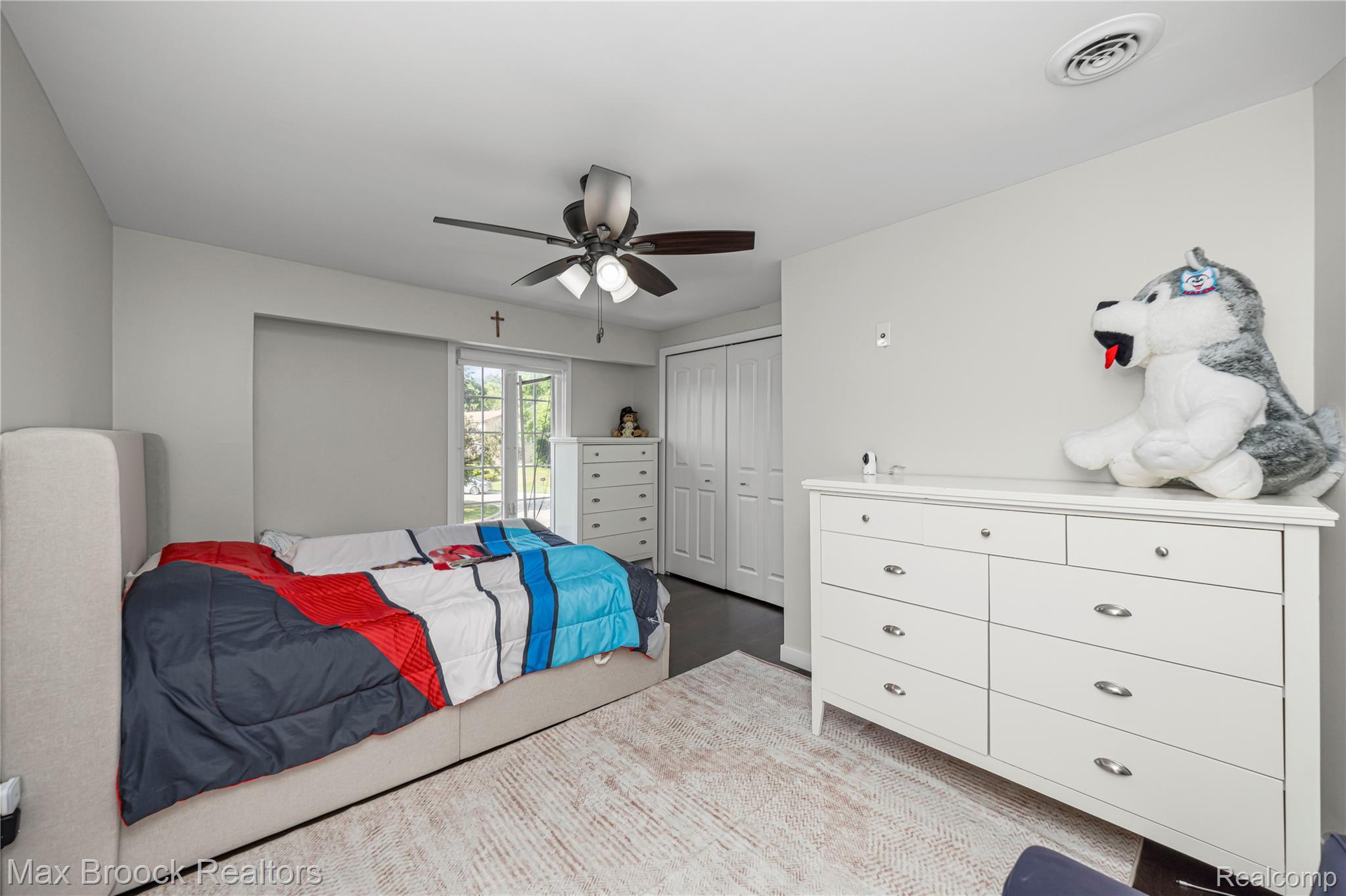 5534 Apple Ridge Trail