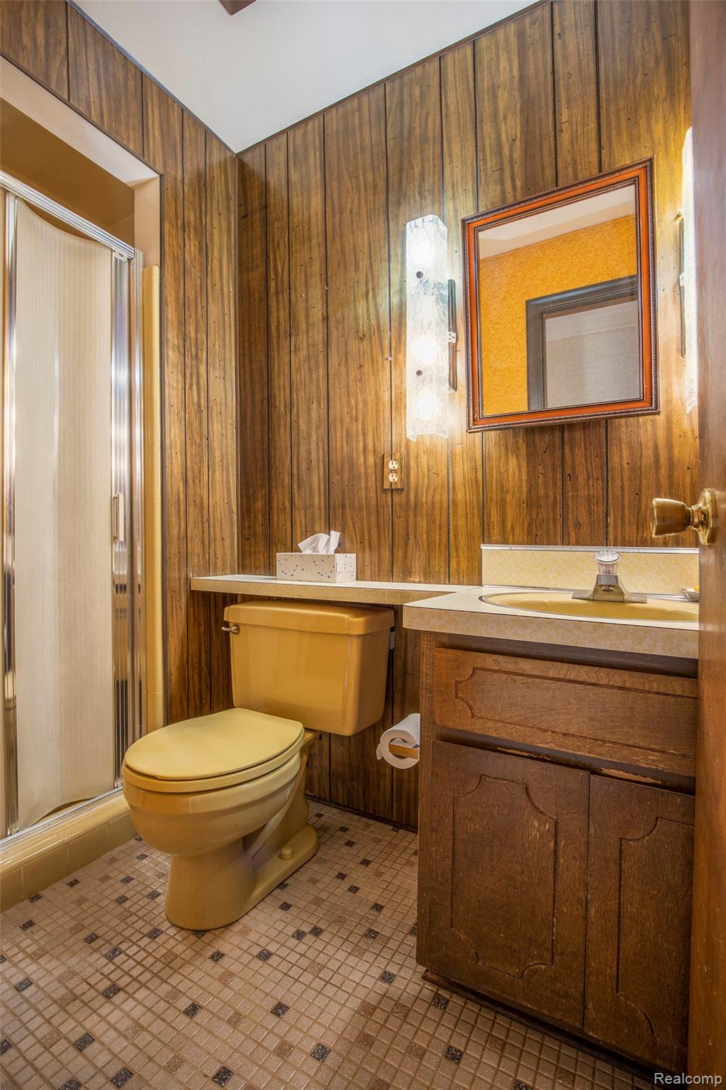 6603 Guildford Drive