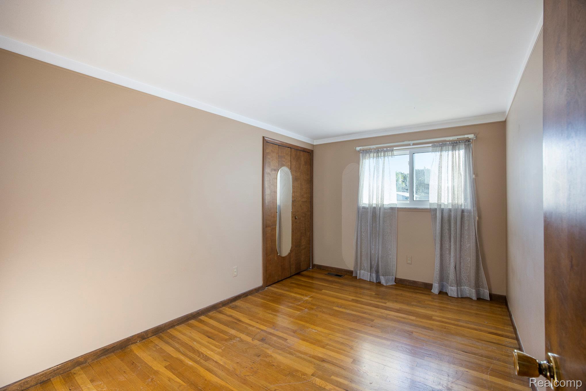 6603 Guildford Drive