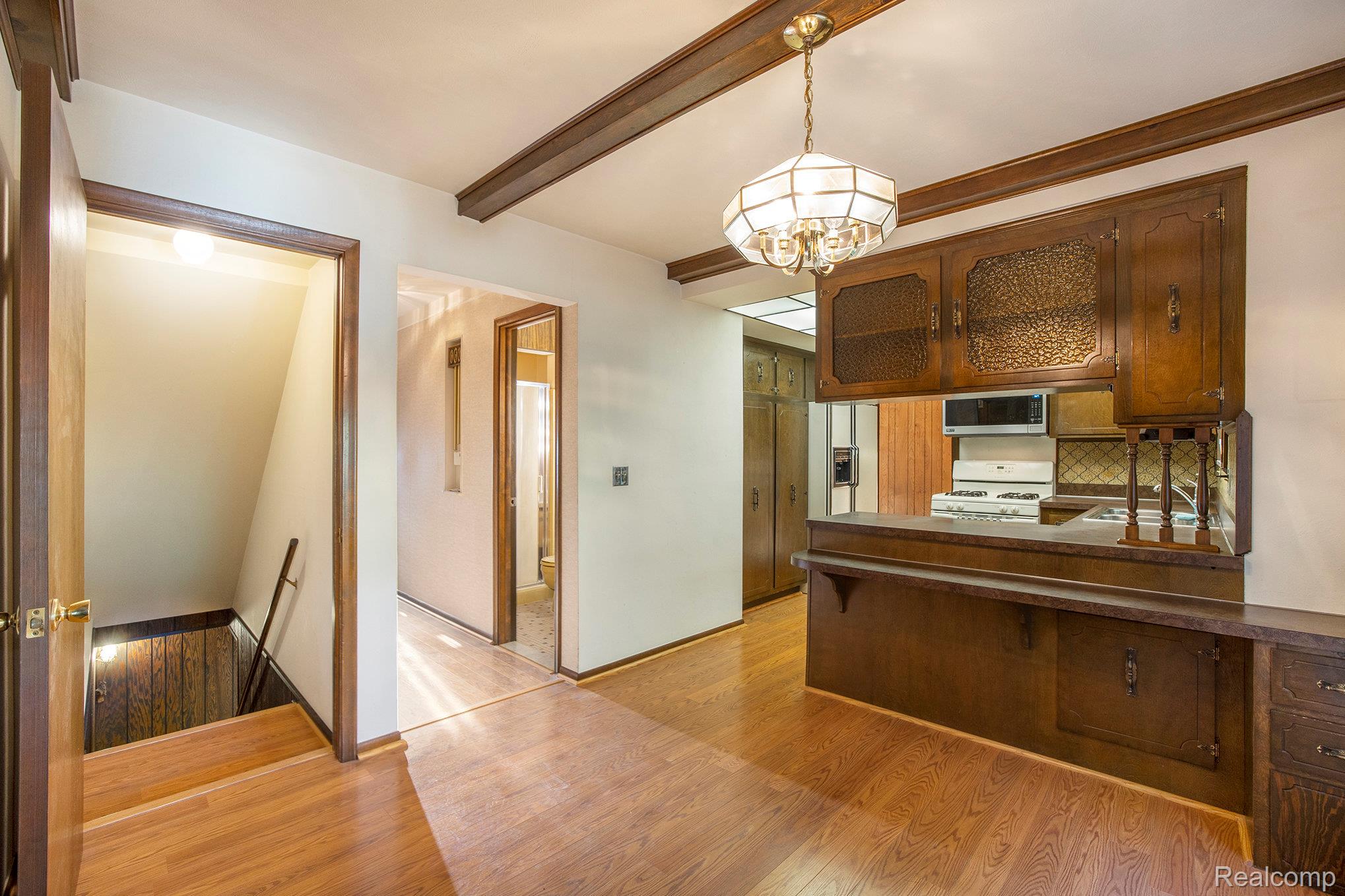 6603 Guildford Drive