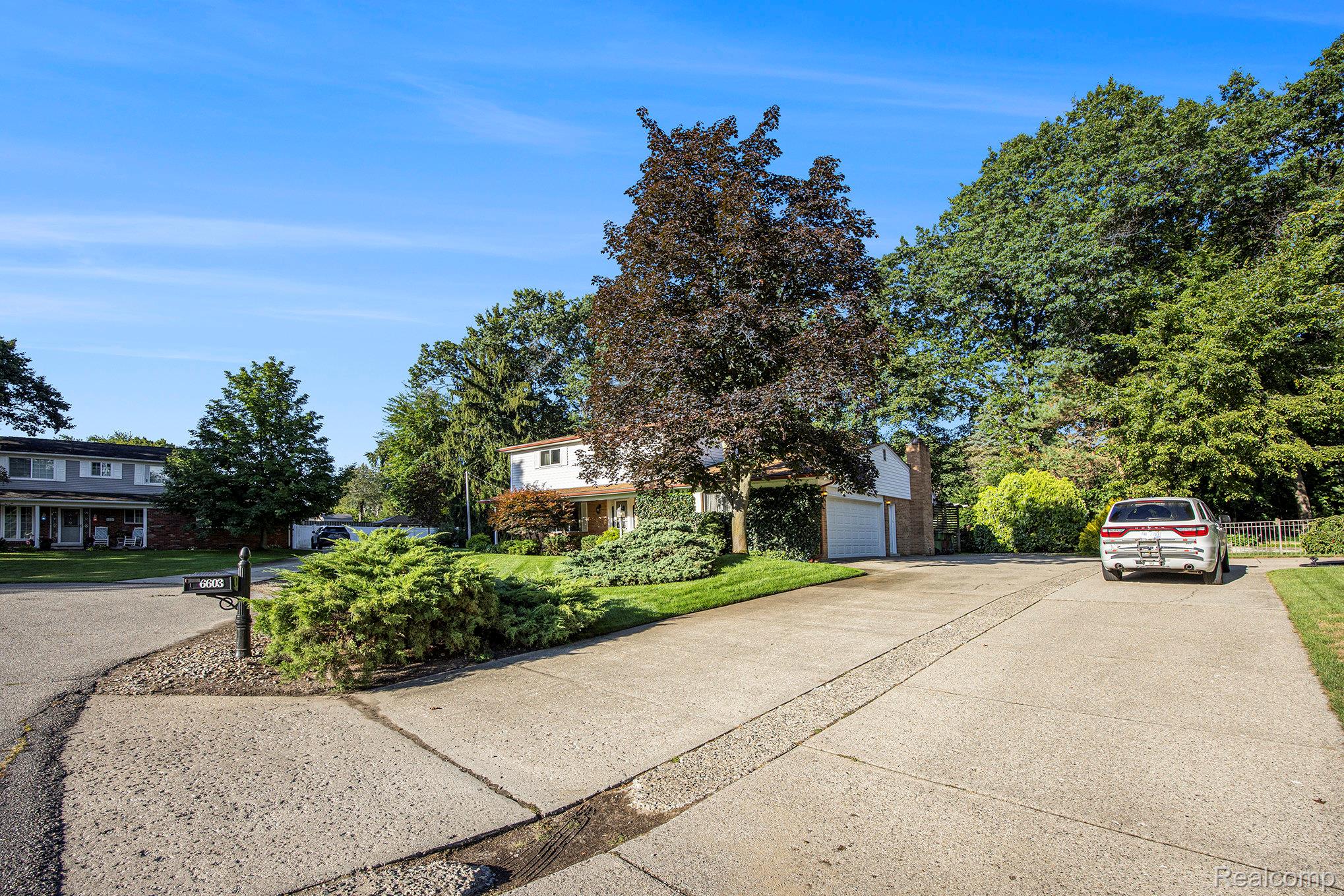 6603 Guildford Drive