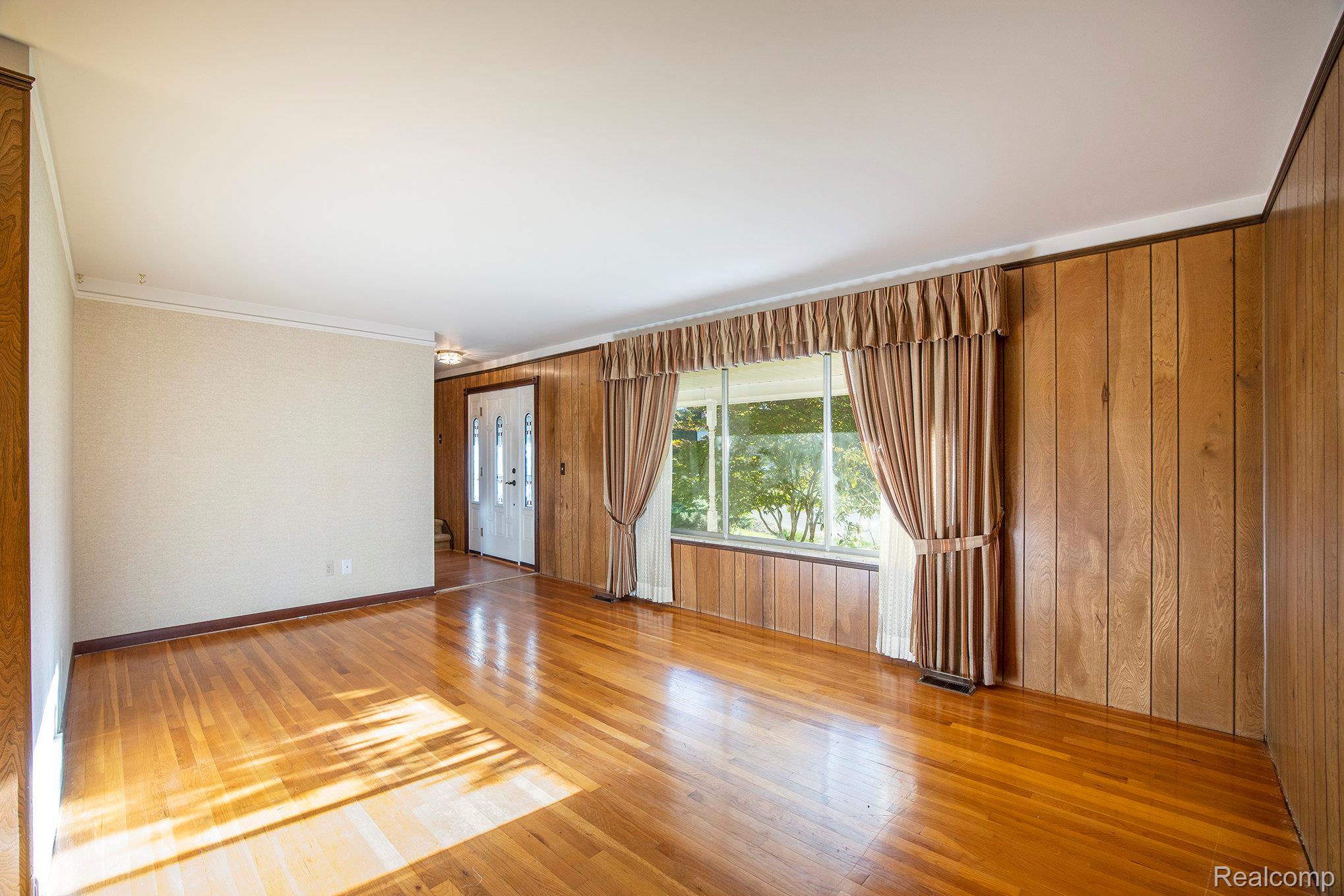 6603 Guildford Drive