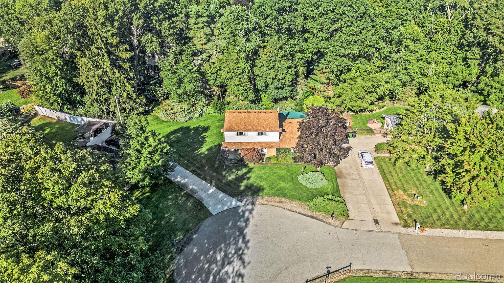 6603 Guildford Drive