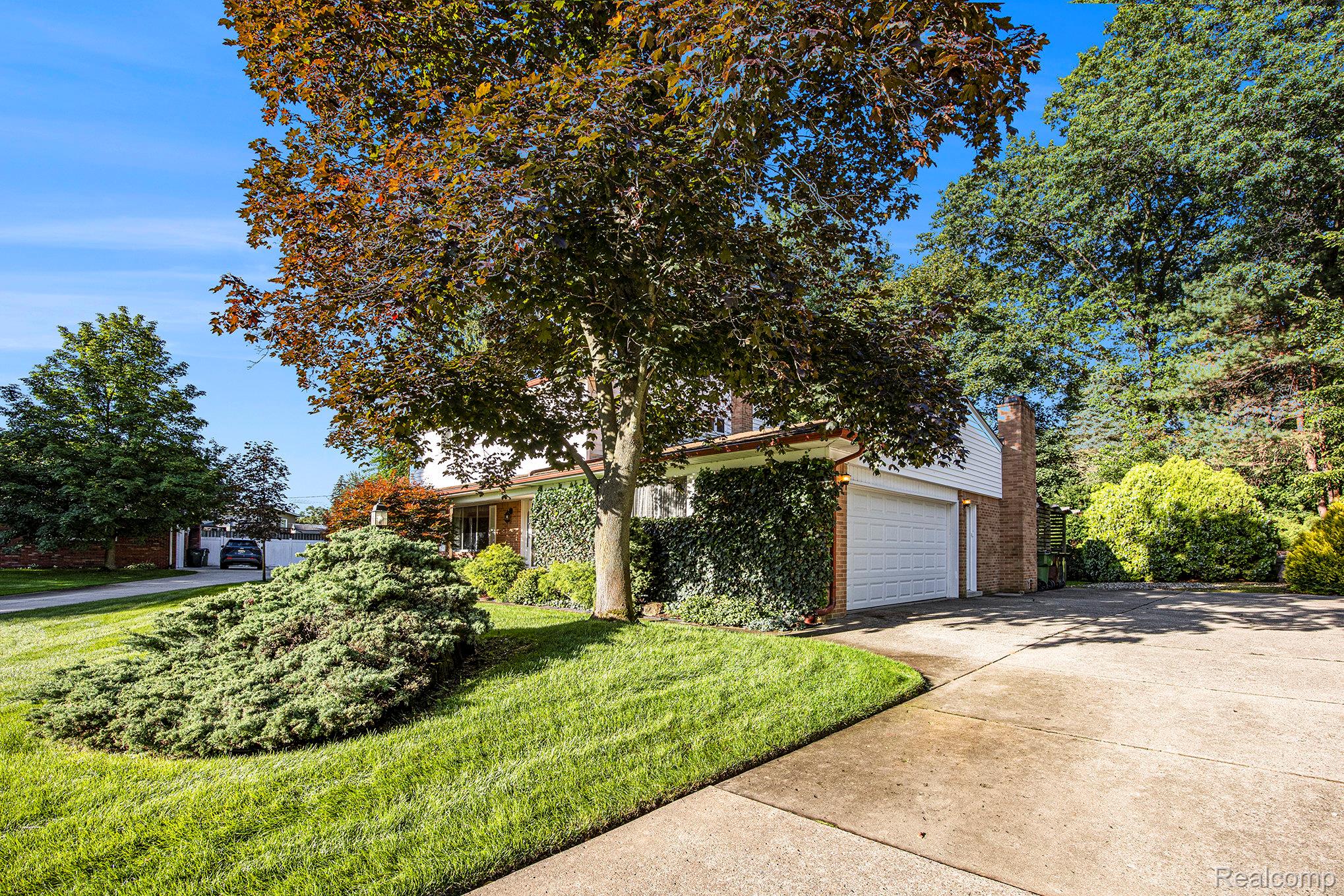 6603 Guildford Drive