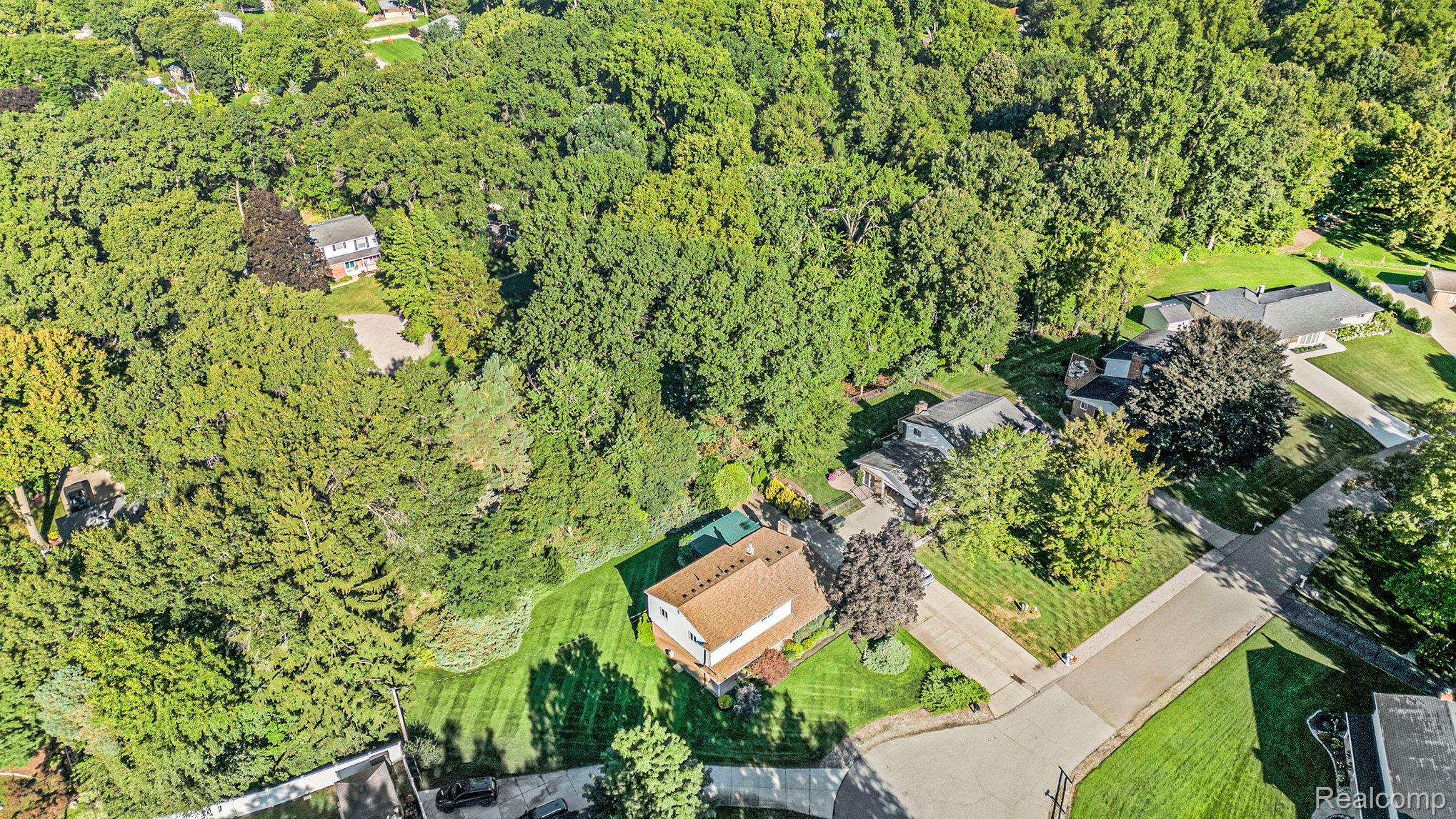 6603 Guildford Drive