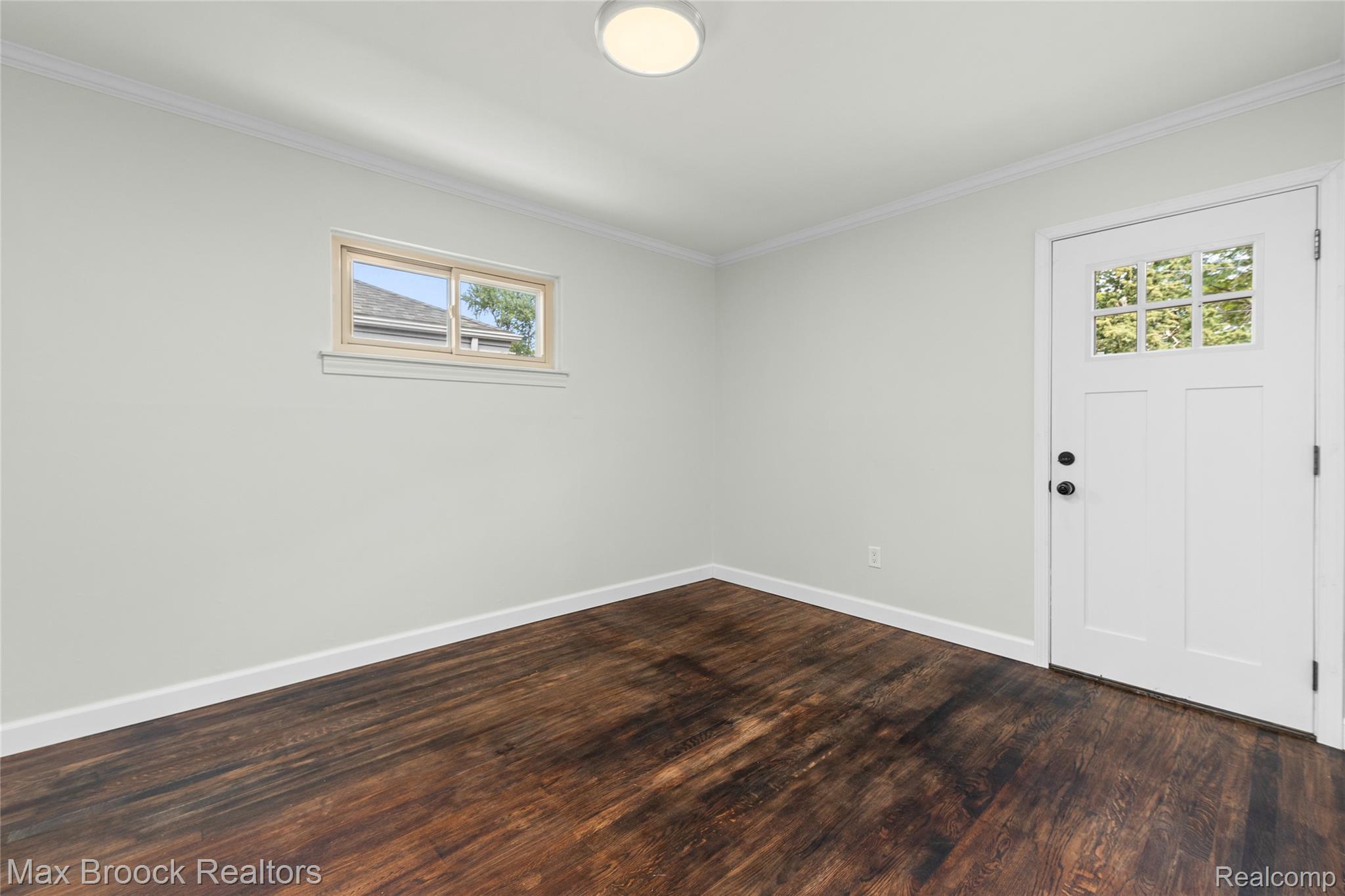 1563 CHELTENHAM Road