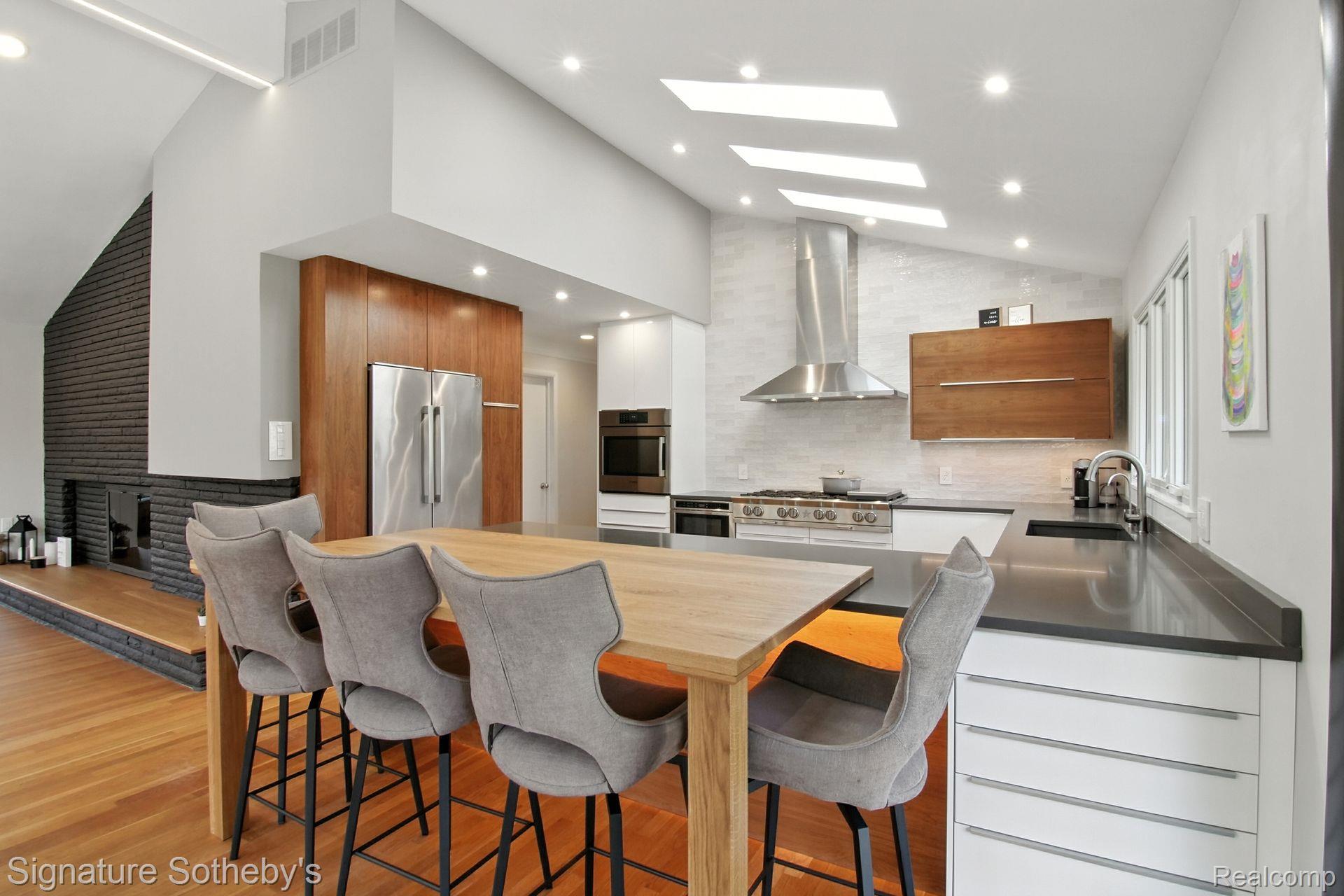 25838 Hersheyvale Drive