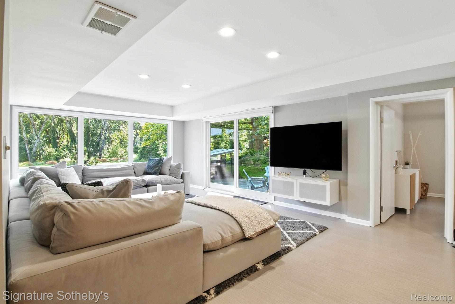 25838 Hersheyvale Drive