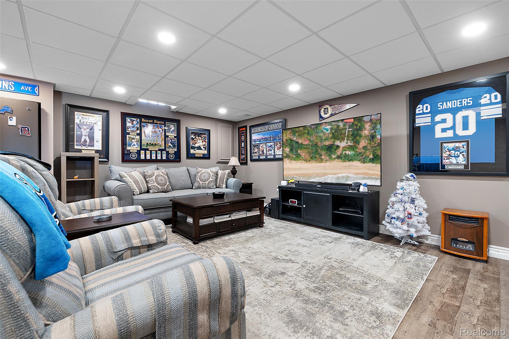 56895 Topaz Drive