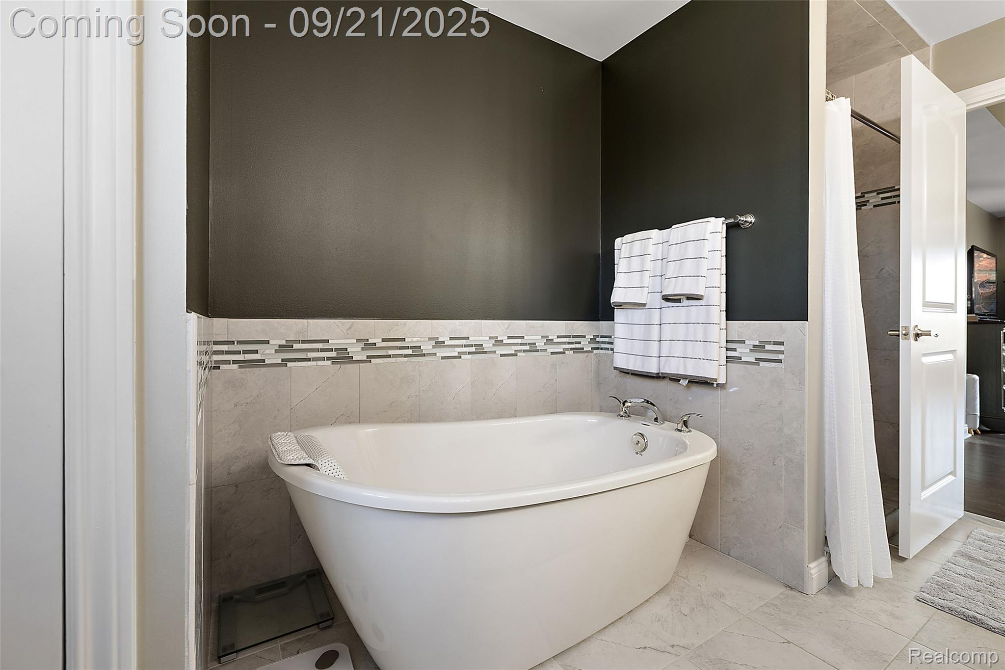 56895 Topaz Drive