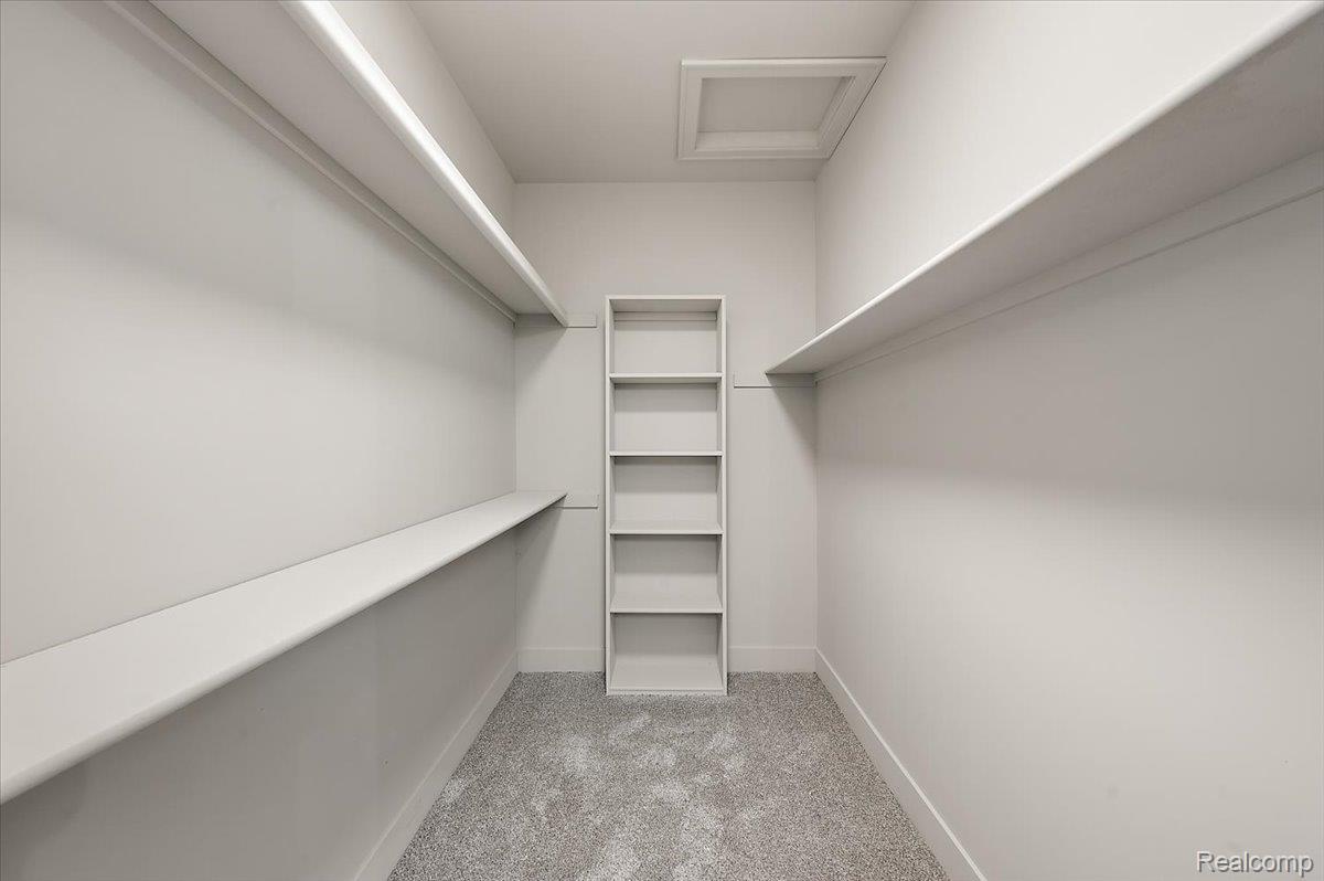 56667 Via Bellano 32