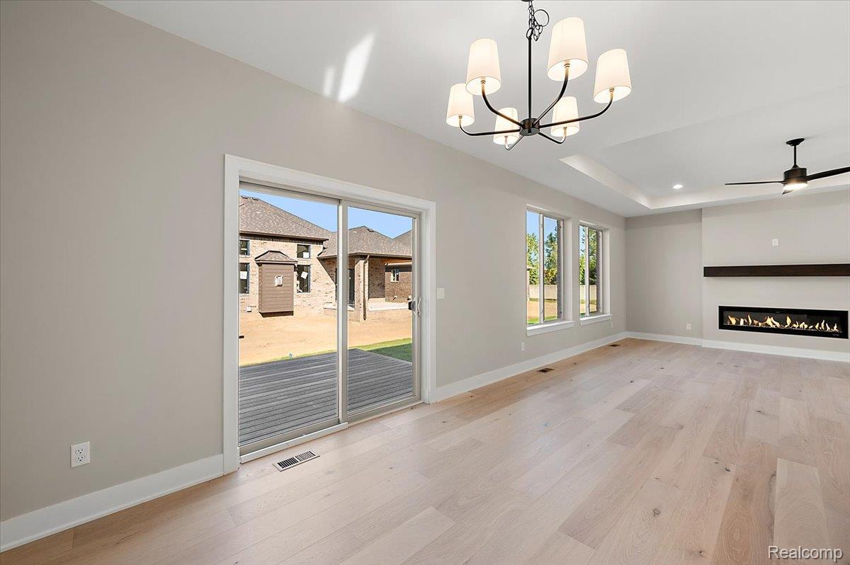 56667 Via Bellano 32