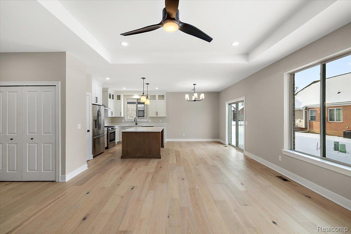 56667 Via Bellano 32