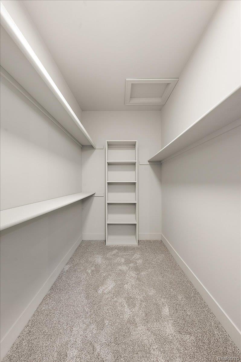 56667 Via Bellano 32