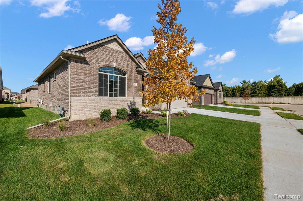 56667 Via Bellano 32