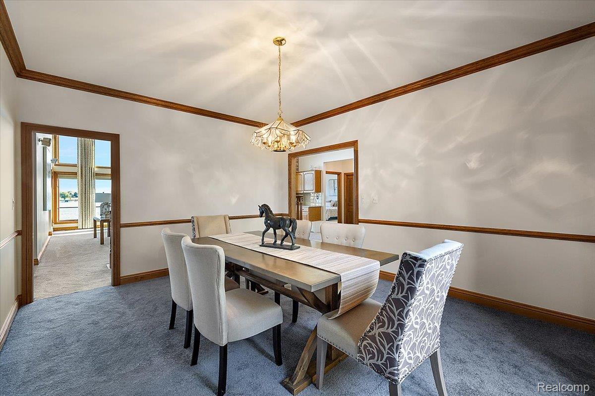 3705 N Riverview Terrace Terrace N