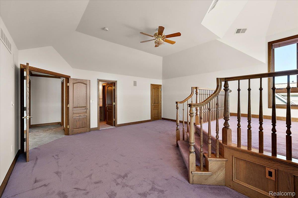 3705 N Riverview Terrace Terrace N