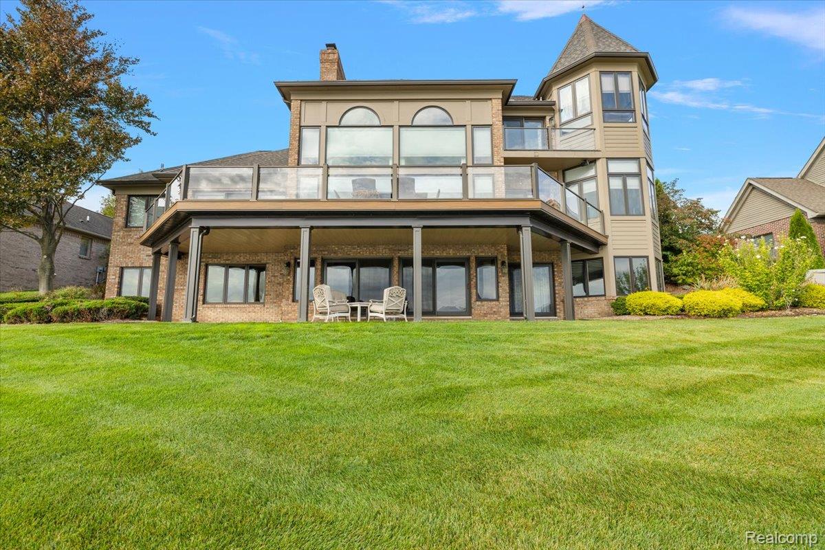 3705 N Riverview Terrace Terrace N