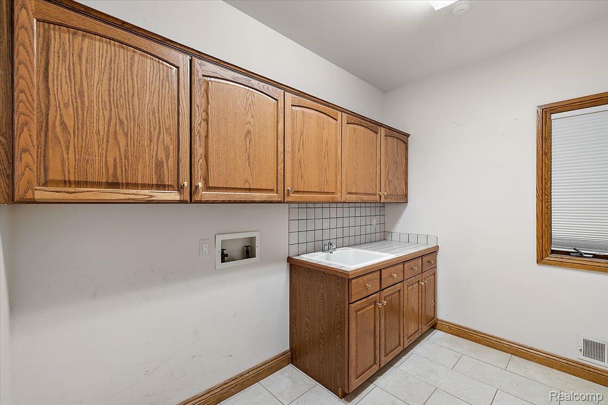 3705 N Riverview Terrace Terrace N