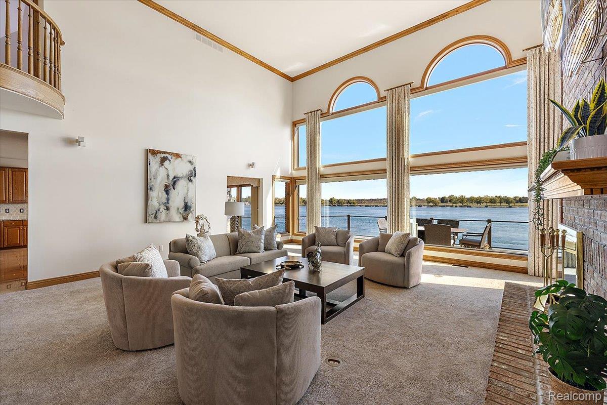 3705 N Riverview Terrace Terrace N