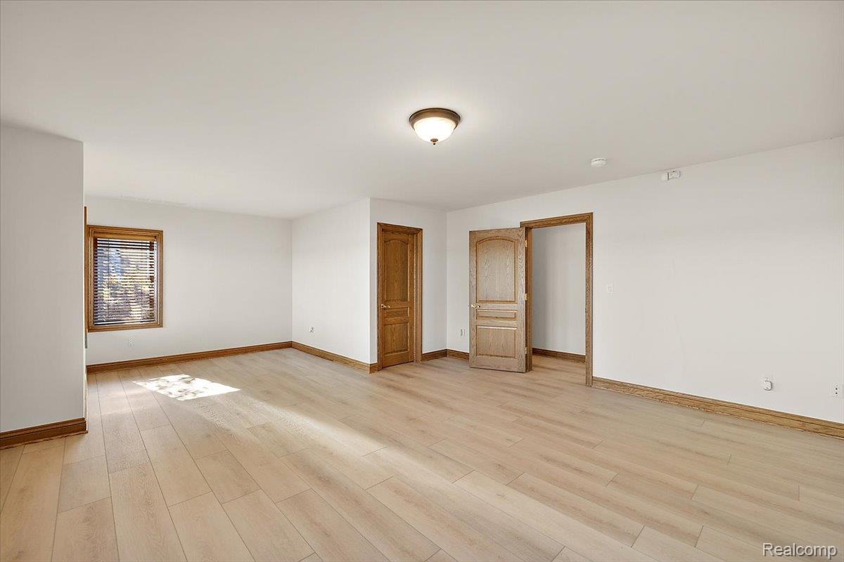 3705 N Riverview Terrace Terrace N