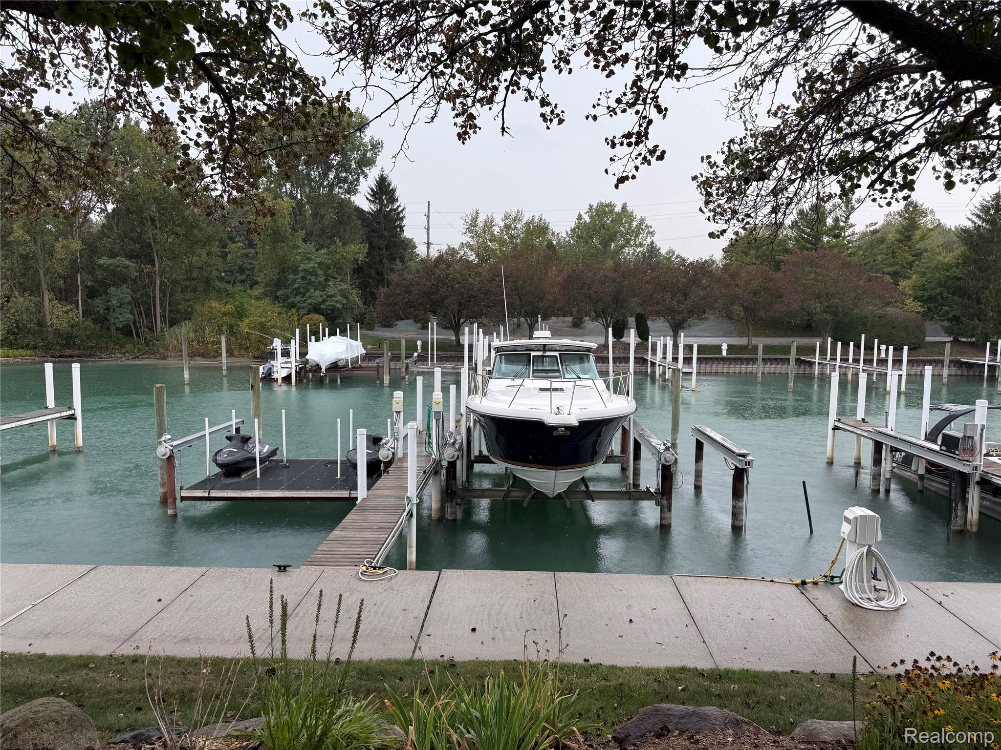 3705 N Riverview Terrace Terrace N