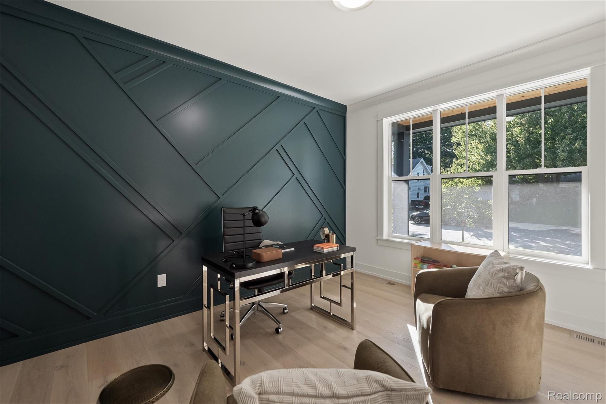 3910 Bellevue Avenue