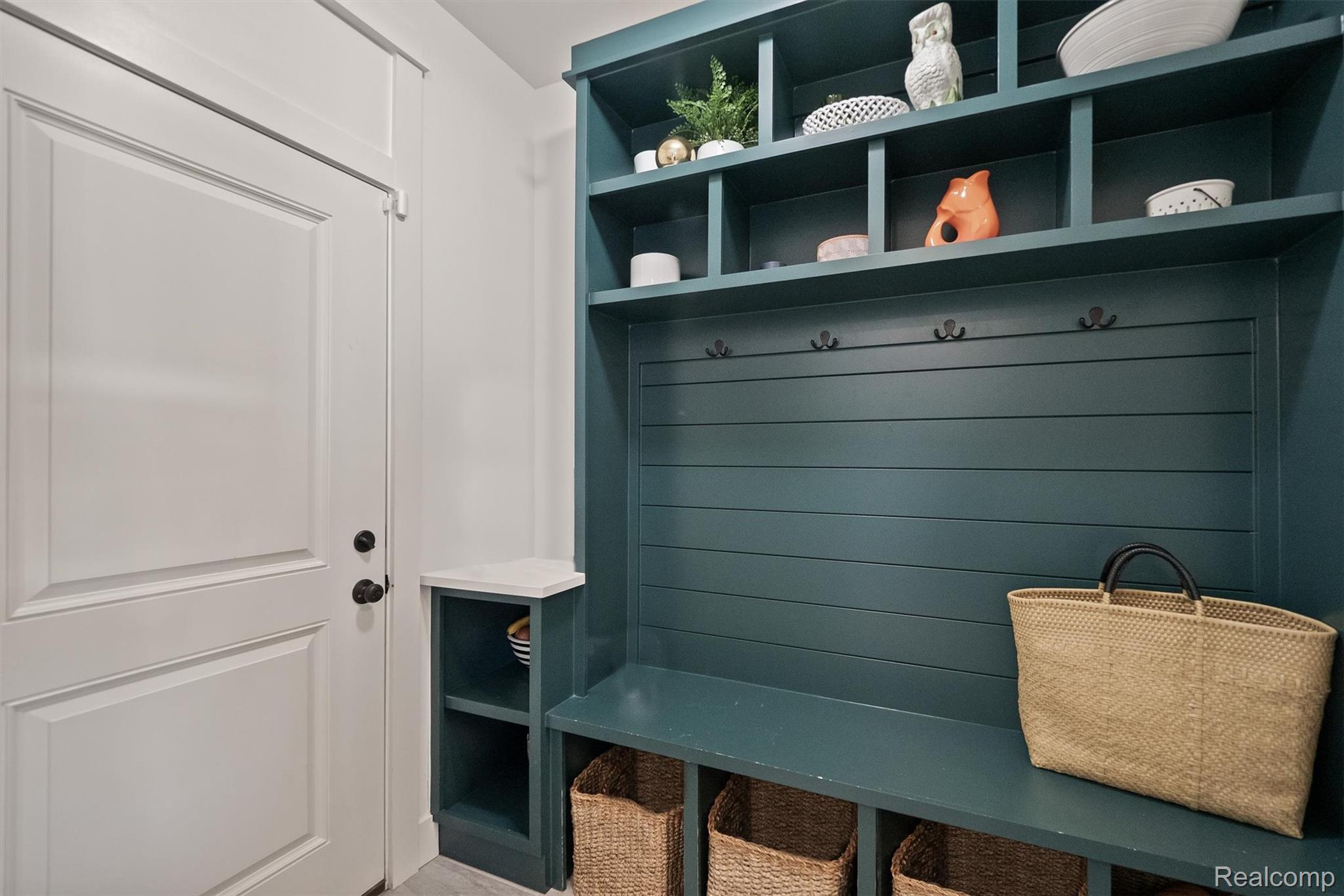 3910 Bellevue Avenue