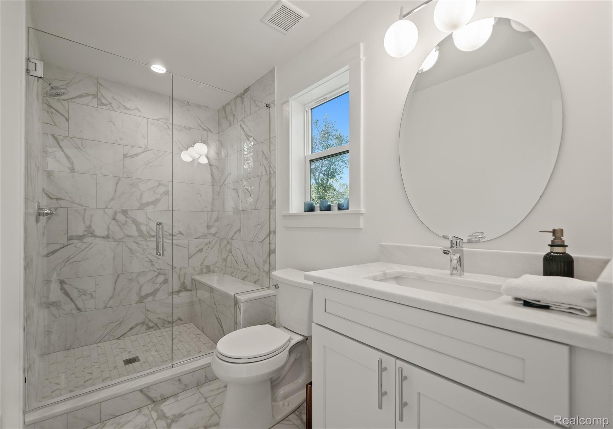 3910 Bellevue Avenue